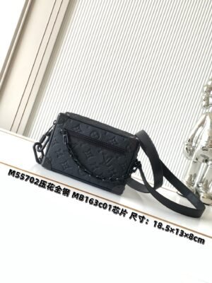 Premium packaging set. Model number M55702. Full leather embossed. Soft Trunk mini handbag.