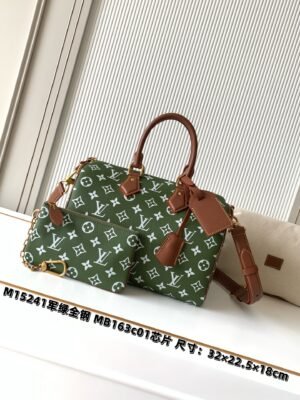 Premium packaging set. Model number M15241 in military green. This Speedy P9 Bandoulière 30 handbag.