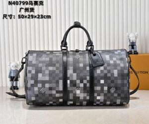 Louis Vuitton Keepall Bandoulière 50 Travel Bag