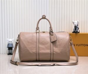 1 Keepall is a part of the Louis Vuitton travel bag collection.