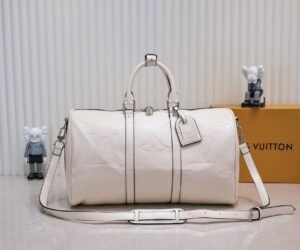 1 Keepall is a part of the Louis Vuitton travel bag collection.