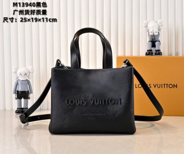 1 Louis Vuitton Shopper Handbag