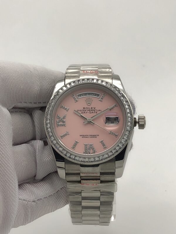 Rolex 36mm square bezel with Roman-shaped bezel face