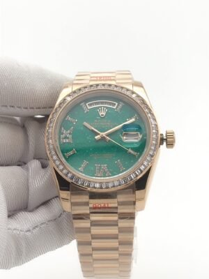 Rolex 36mm square bezel with Roman-shaped bezel face